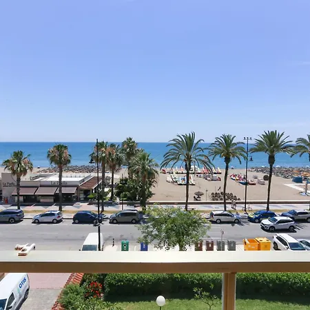 Primera Linea De Playa Con Gran Terraza